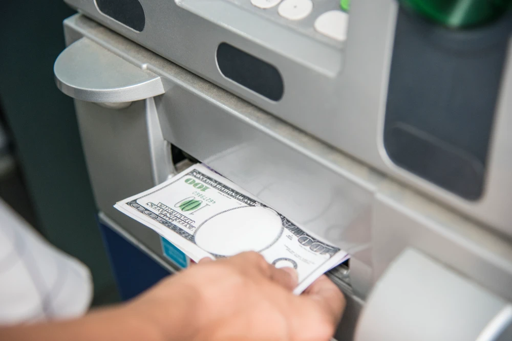 How Modern Currency Handling Systems Save Businesses Thousands Every Year